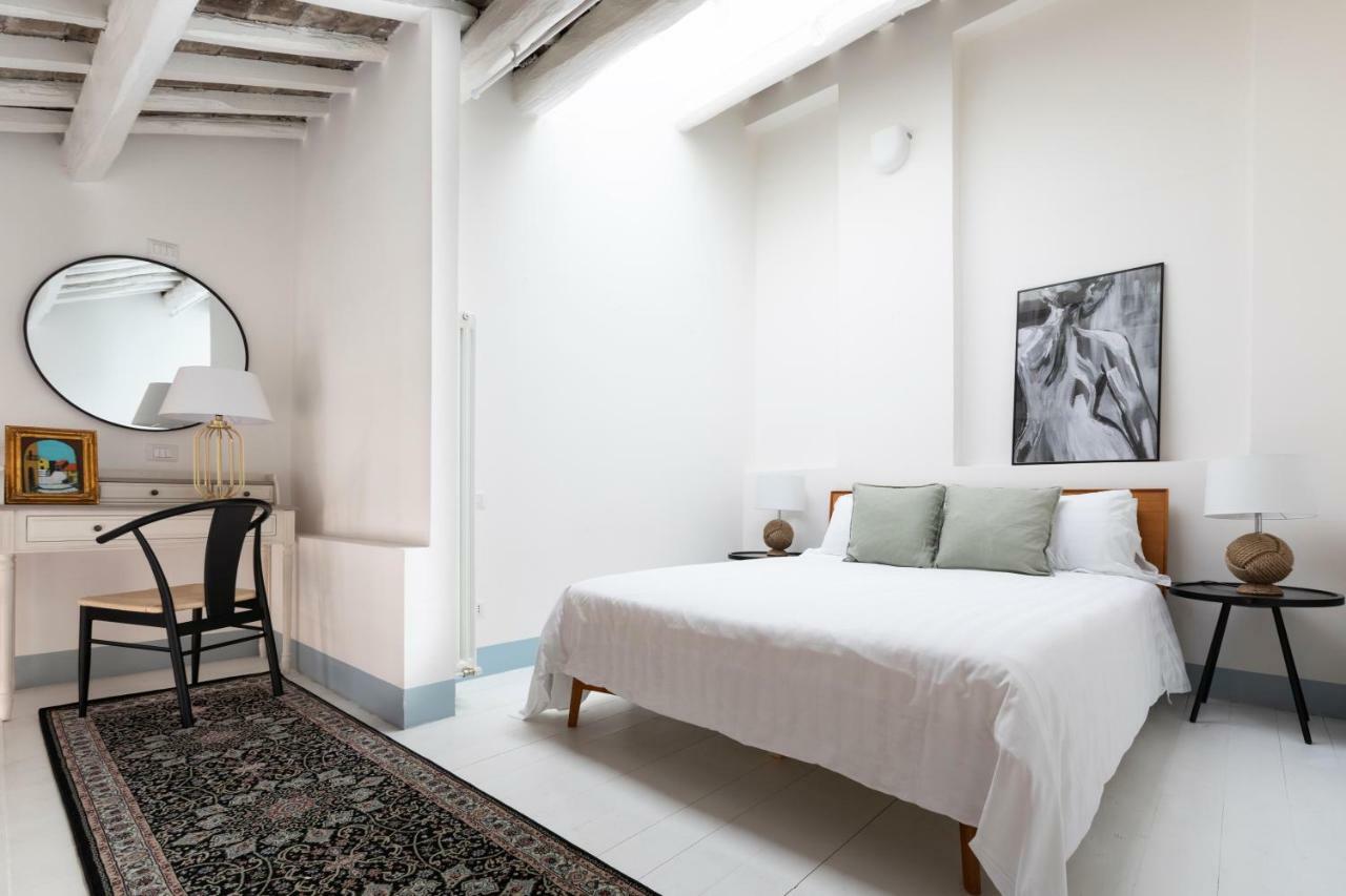 Sonder - Piazza Trilussa Aparthotel Roma Ngoại thất bức ảnh